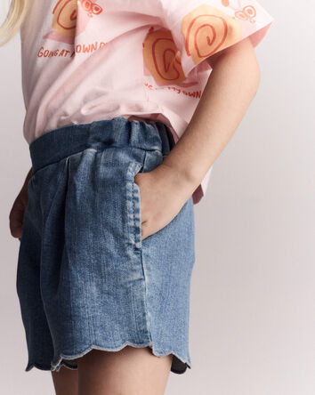 Toddler Girl Scalloped Shorts in Denim, 